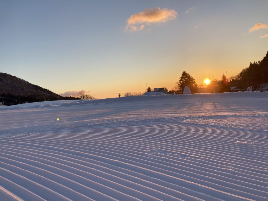 やまなみ　ハチ高原　1月　ゲレンデ　スキー　ボード
